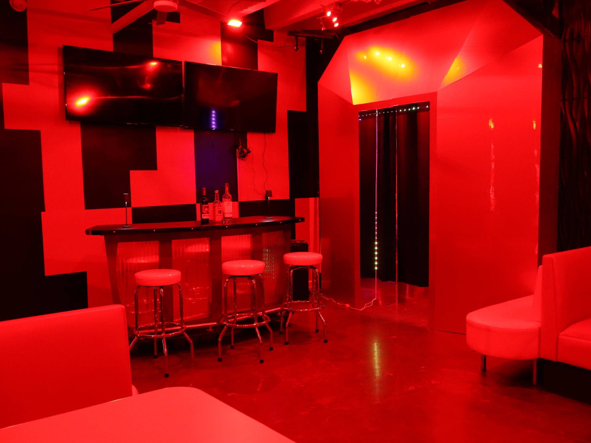 The Lounge
